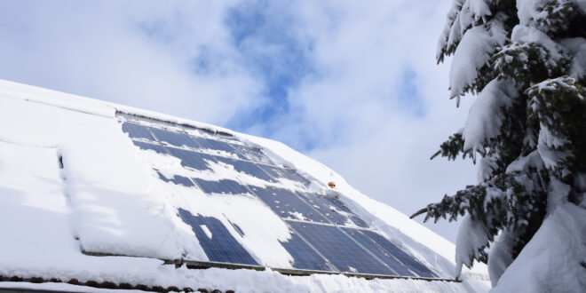 Hidegben is jól működik egy napelemes rendszer?