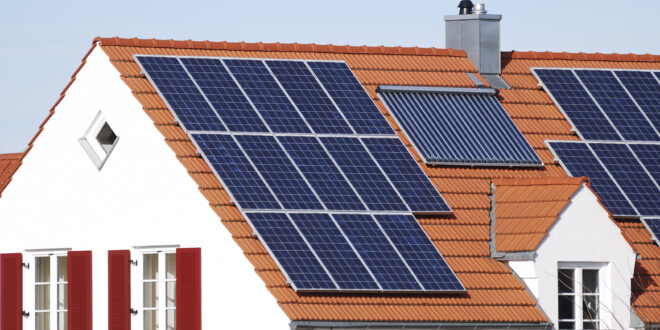 Napelemes rendszer energiátároló kapacitás kiépítéséhez kapnak támogatást Ausztriában a háztulajdonosok
