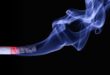 Drágább lesz a dohány és kevesebb helyen lehet majd cigizni Franciaországban