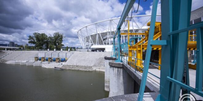 Új energiatakarékos szivattyútelep és vízerőmű szolgálja a Duna mentét