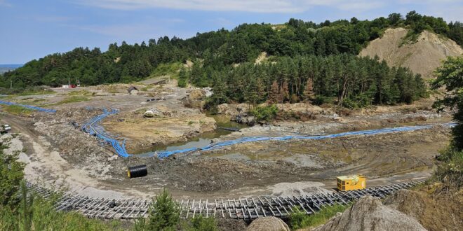 Új mederbe terelik a Korond-patakot a sóbánya védelméért
