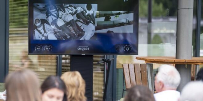 Kapu Tibor visszatért: magyar kutatások eredményeivel és napelemkísérletekkel landolt
