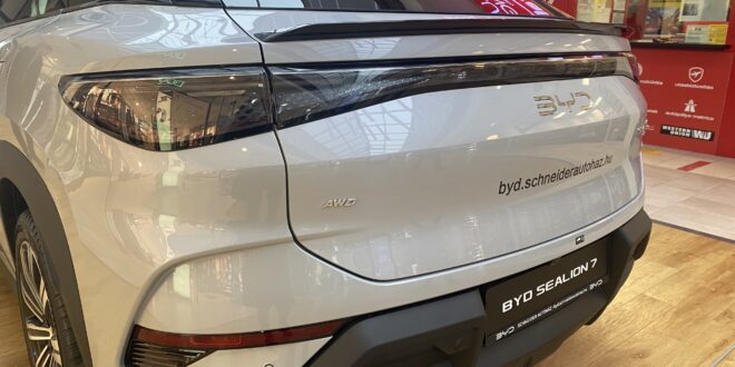 Tovább erősödik a vállalati elektromosautó-program: a BYD vezeti a mezőnyt