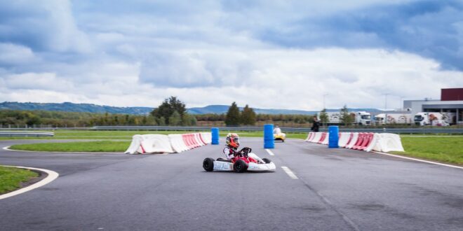 Intelligens elektromos hajtásláncot fejlesztettek gokartokhoz a győri kutatók