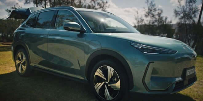 Elektromos offenzívával érkezik a Geely Magyarországra tavasszal