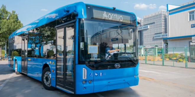 Elektromos Ikarusok viszik iskolába a jövő generációját