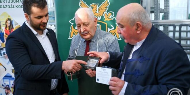 Visszatértek az első magyar űrnövénykísérlet mintái