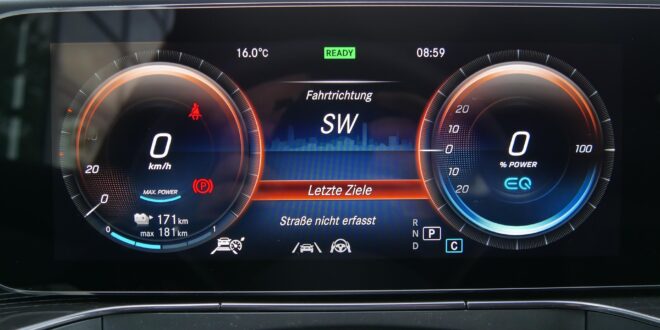 Robban az elektromos autópiac