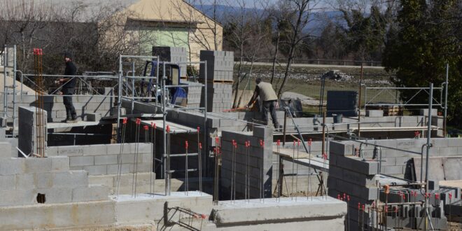 Fogy a lakosság, mégis egyre több a beton: látványosan átalakul Magyarország tája