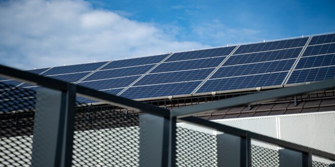 Új energiatárolók segítik a nap- és szélenergia hatékonyabb hasznosítását