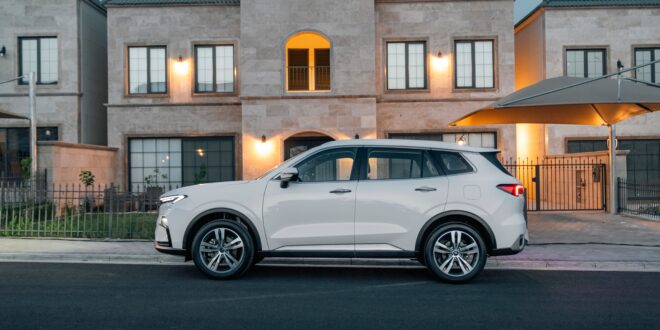 Elektromos és plug-in hibrid Geely modellekkel terjeszkedik tovább Magyarországon a kínai autómárka